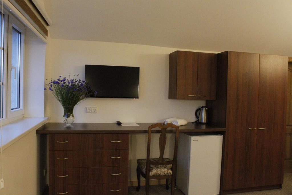 Hotel Elena Palanga Habitación foto